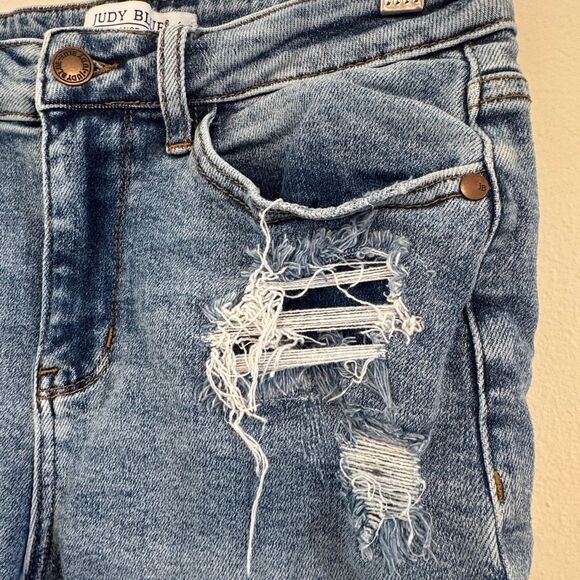 Judy Blue Light Wash High Rise Denim Patch Shorts Size Medium - Picture 3 of 8
